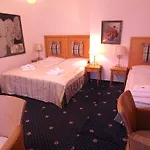 Hotel Klika 3*
