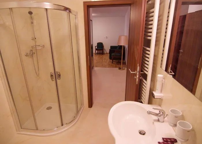 Klika Hotel 3*
